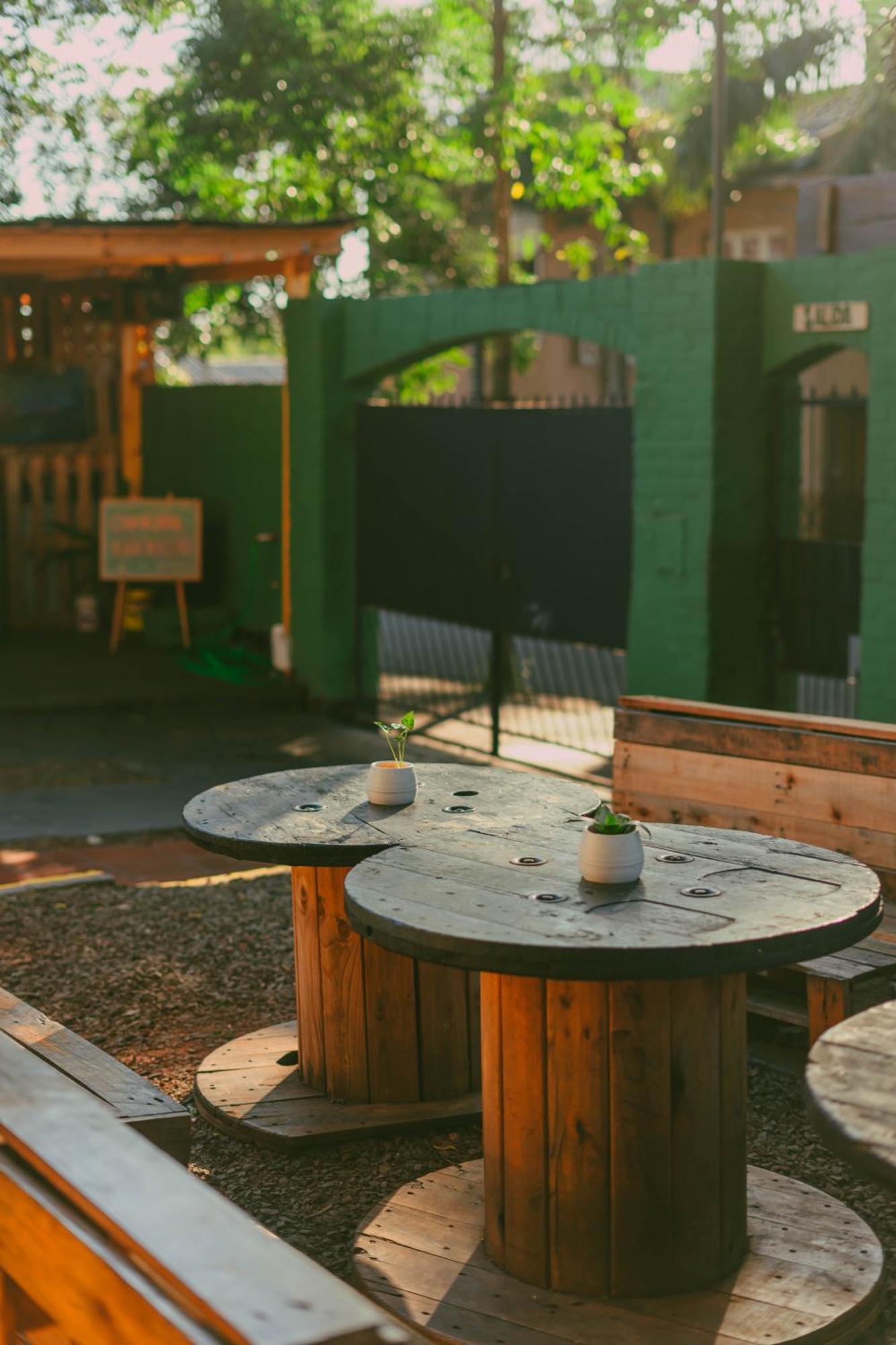 Benteveo Hostel Iguazu ปูแอร์โตอีกวาซู ภายนอก รูปภาพ