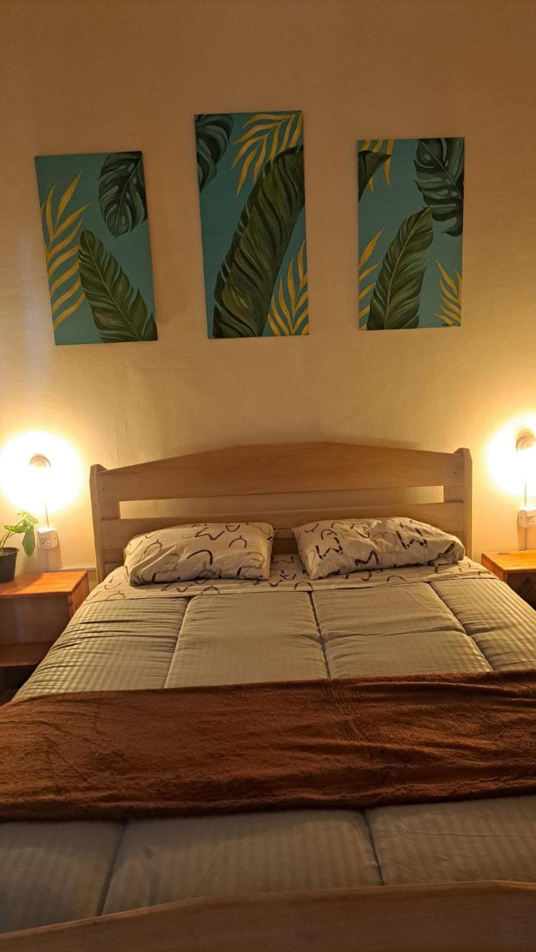 Benteveo Hostel Iguazu ปูแอร์โตอีกวาซู ภายนอก รูปภาพ
